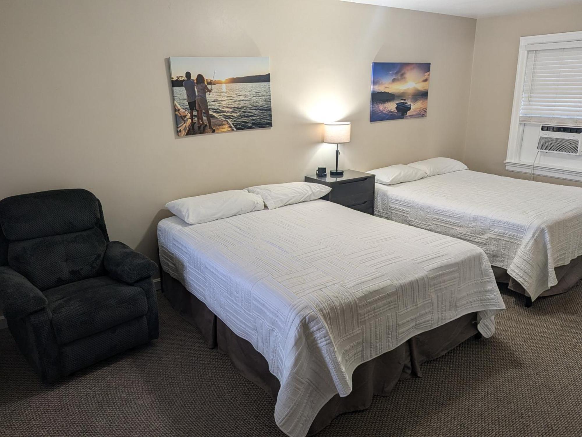 Early American Motel Aurora Екстер'єр фото